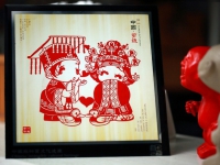 杏健碧康山莊老人剪紙涂鴉驚艷亮相，每一件作品都是晚年的詩