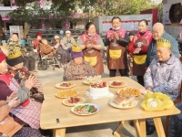 暖冬共慶，歲月安甜頤錦集團12月長者集體生日會