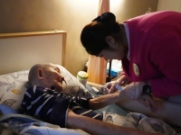 泰康之家·苏园二十四小时：青春守护银龄的动人纪实